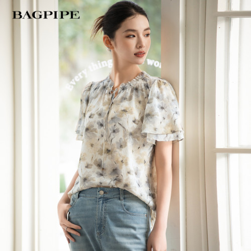 风笛2025夏季新款复古衬衫女设计感小众法式碎花长袖翻领衬衣薄款