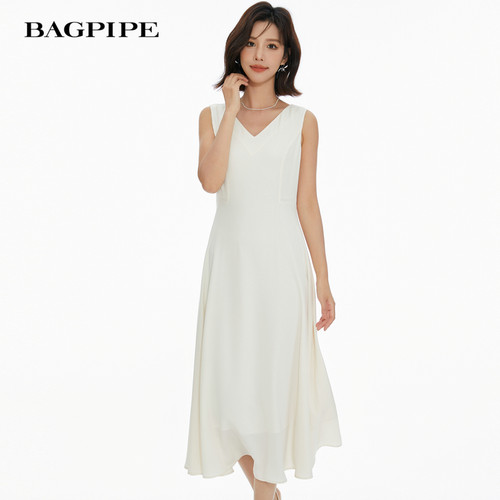 风笛2025春季新款V领白色长款连衣裙内搭外穿简约气质礼服连衣裙