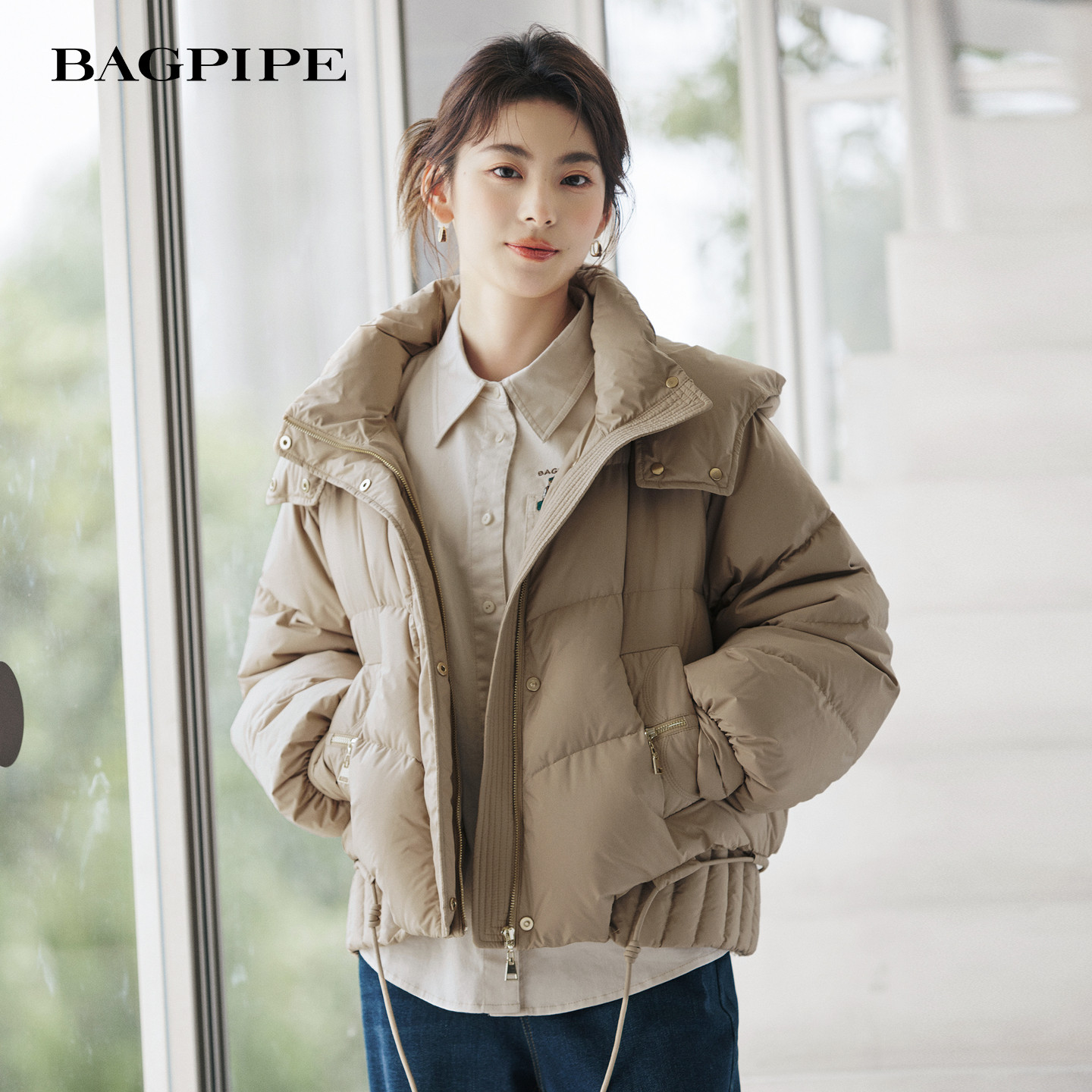 风笛2025冬季新款连帽短款面包服鹅绒羽绒服上衣保暖外套女