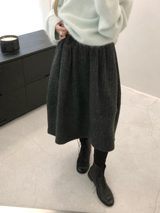 秋冬女装保暖毛呢半身裙松紧腰中长款宽松显瘦纯色打底裙垂坠下装