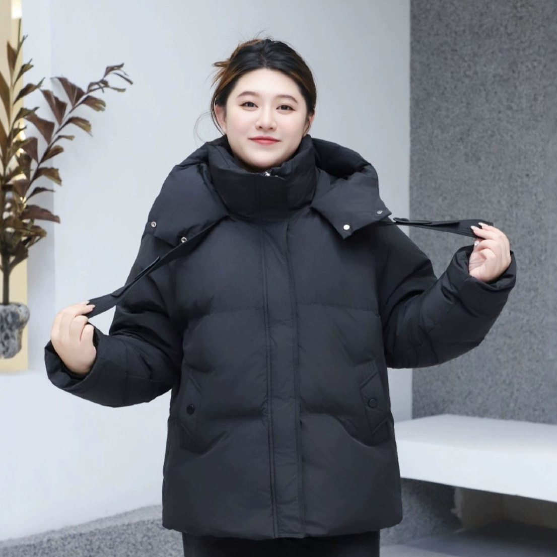 冬季新300斤特大码女显瘦羽绒服