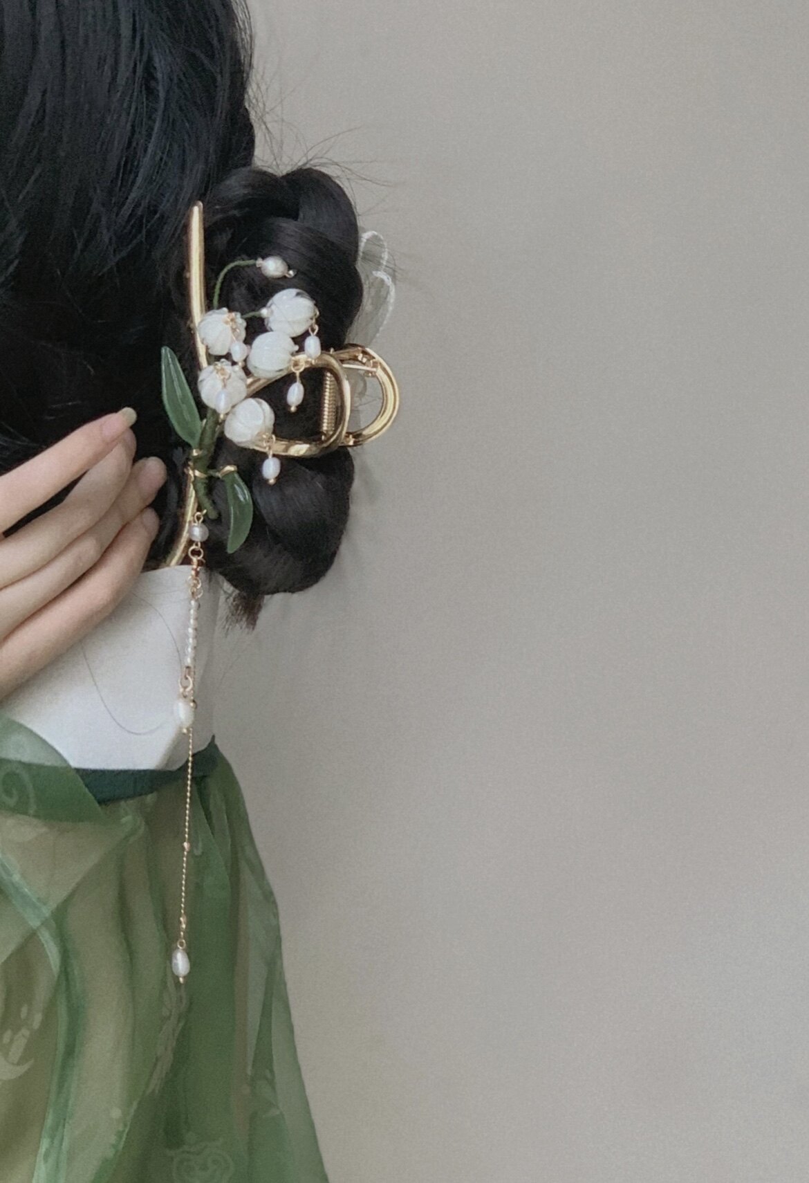 赋芳华原创 蝴蝶结铃兰抓夹流苏汉服配饰日常百搭平价饰品