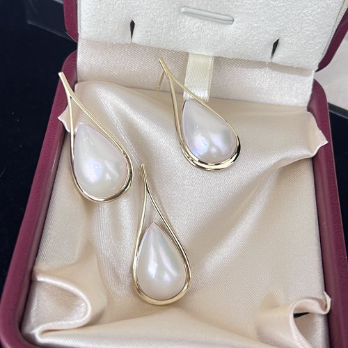 日本奄美岛海水水滴藕粉色高胖马贝珍珠厚金设计款耳钉吊坠13-14m