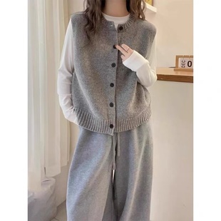 灰色圆领毛衣马甲女开衫秋冬新款羊毛百搭叠穿坎肩针织背心上衣