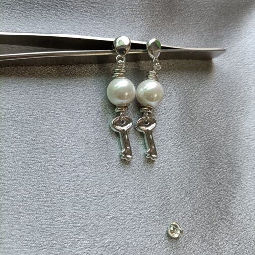西班牙UNOde50轻奢复古珍珠钥匙耳环女小众简约气质