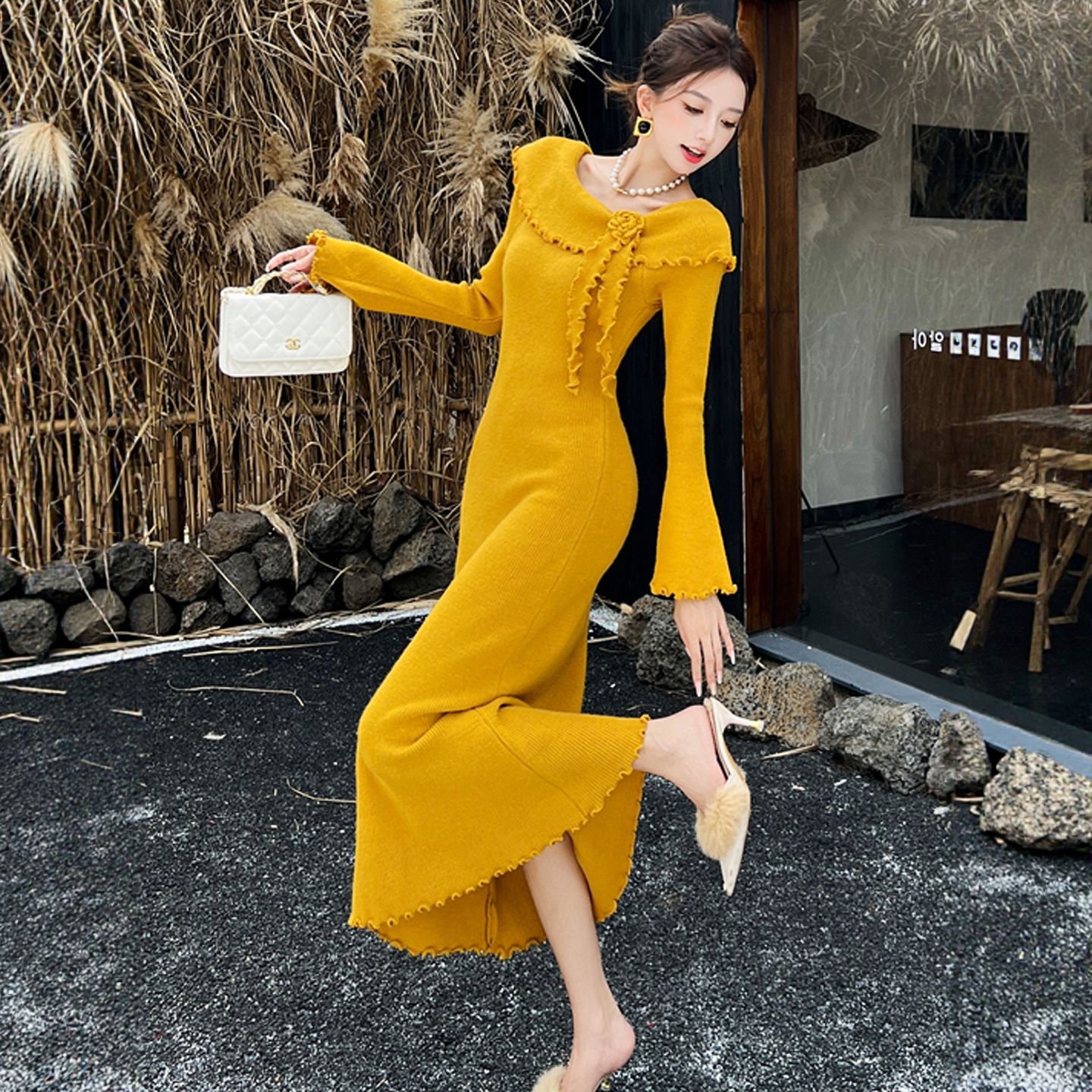 法式温柔风一字肩木耳针织连衣裙