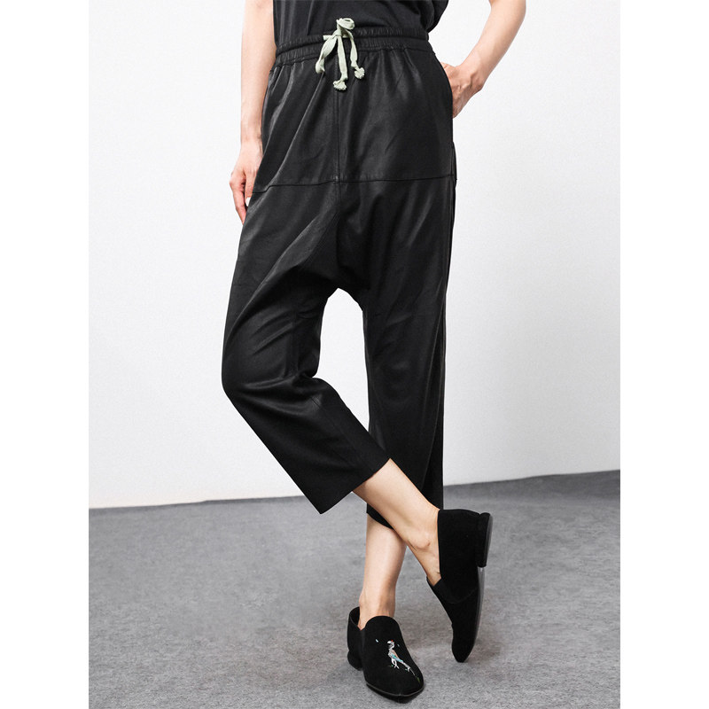 KAKA意大利高奢定制小羊皮抽绳松紧腰帅痞潮女八分吊裆裤垮裤皮裤