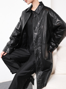 KAKA米兰走秀高定油蜡牛皮鹅绒翻领酷飒大女主中长皮衣风衣羽绒服