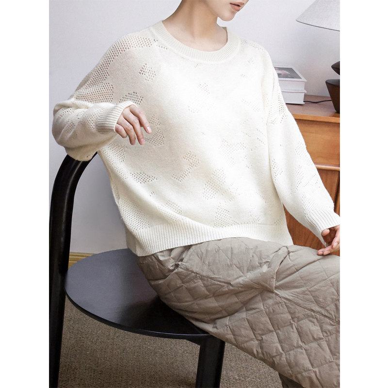 KAKA法国客单款山羊绒针织轻镂空穹顶花纹圆领慵懒风保暖宽松毛衣