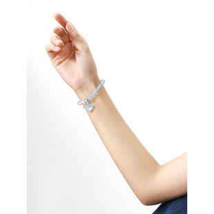 周走秀无补 KAKA欧洲时装 晶莹圣玛利亚色清透海蓝宝贵女蓝巽手串