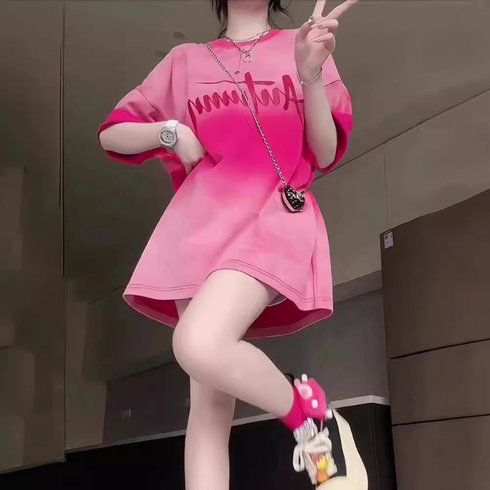 多巴胺短袖T恤女2025新款爆款夏渐变设计感上衣宽松大版中长款潮