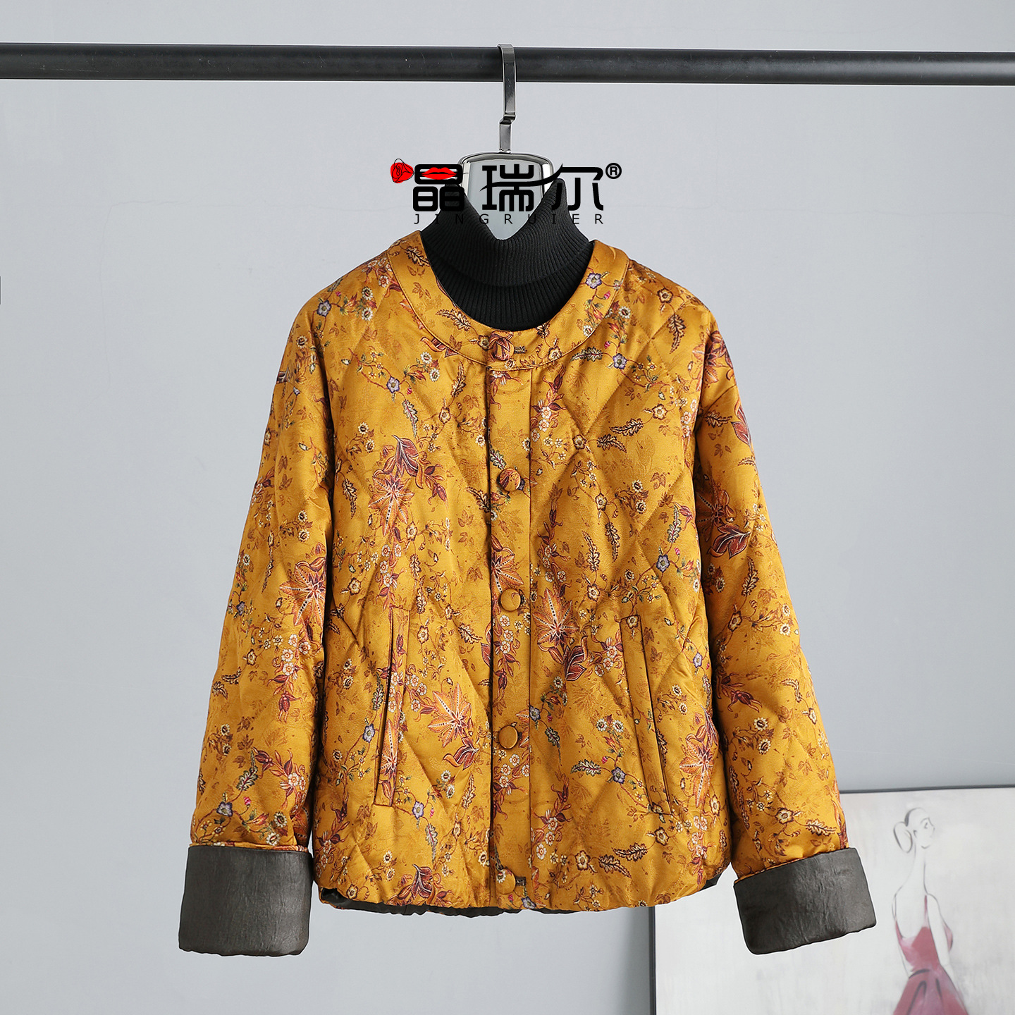 2025年秋冬新款新中式两面穿短款羽绒服国风感保暖鹅绒外套女