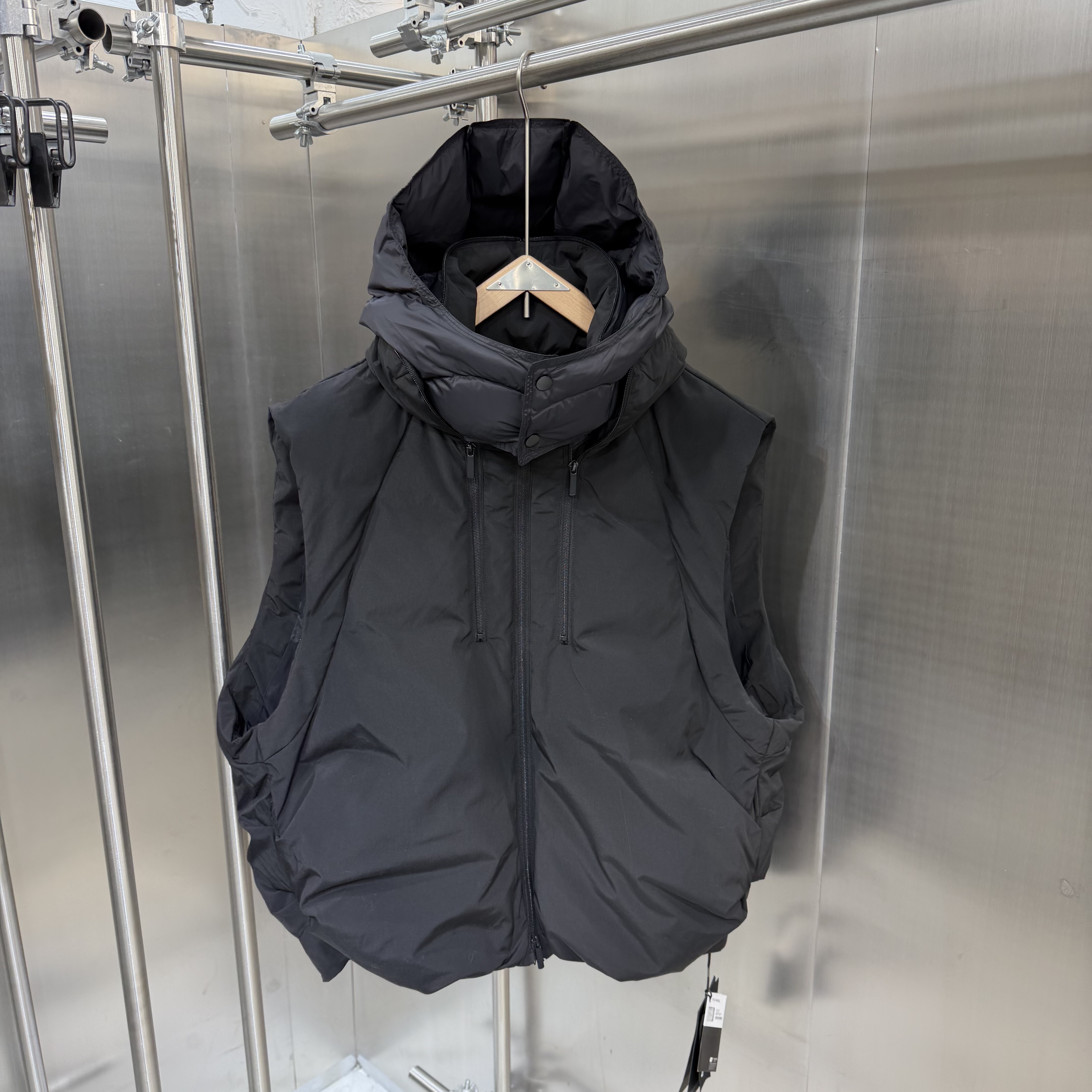 白鸭绒 帽子可拆卸 多种穿法 保暖过冬无袖羽绒马甲男冬装 宽松