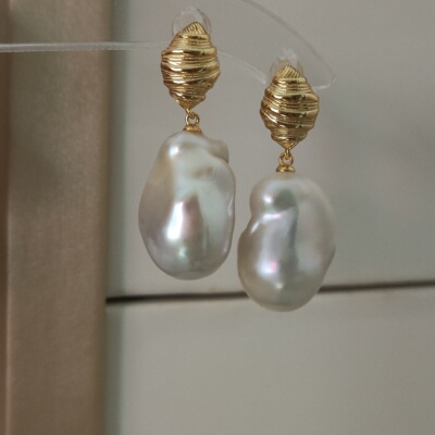 新中式诸暨天然巴洛克珍珠耳环女925银镀金褶皱感牛角包耳饰耳坠