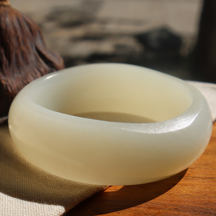 【雅布藤】小重器 满皮肥糯 轮胎籽镯。已嫁。留念。