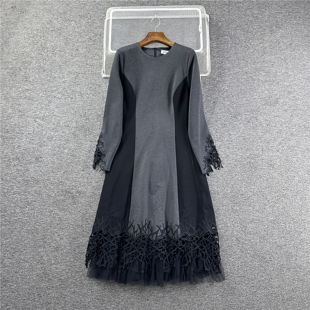 秋冬刺绣网纱拼接长袖大码连衣裙