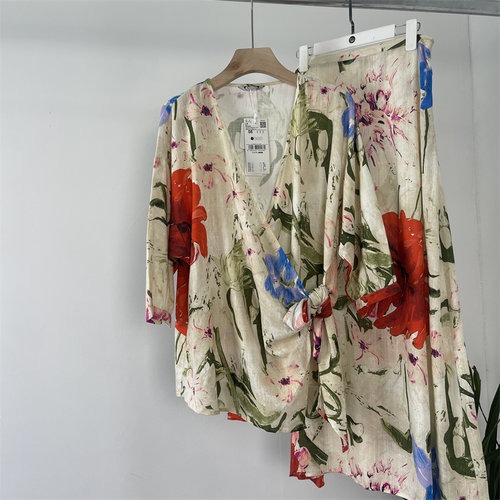 捡漏唯美花型棉麻时尚套装