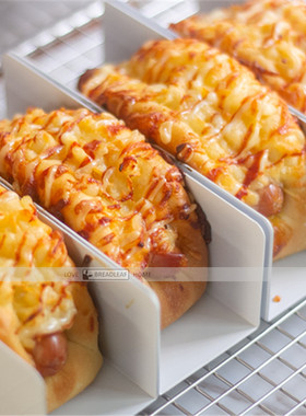 白色不沾德式猪扒包模 猪排包法棍热狗 U型面包胚 蔓越莓饼干