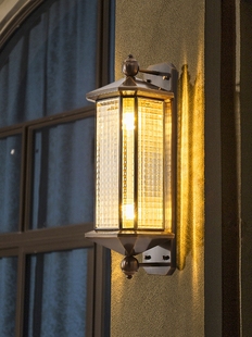 别墅围墙大门两侧柱子室外防水庭院外墙灯欧式全铜太阳能壁灯户外