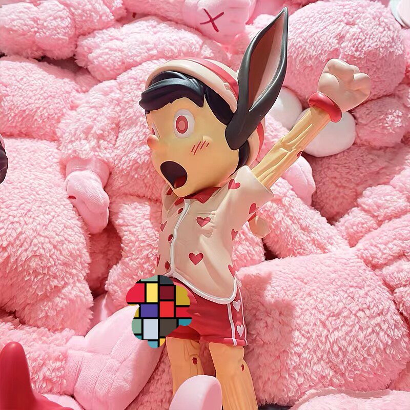 匹诺曹驴耳朵爱心坐姿卡通可爱树脂搪胶雕塑摆件潮流潮玩口罩