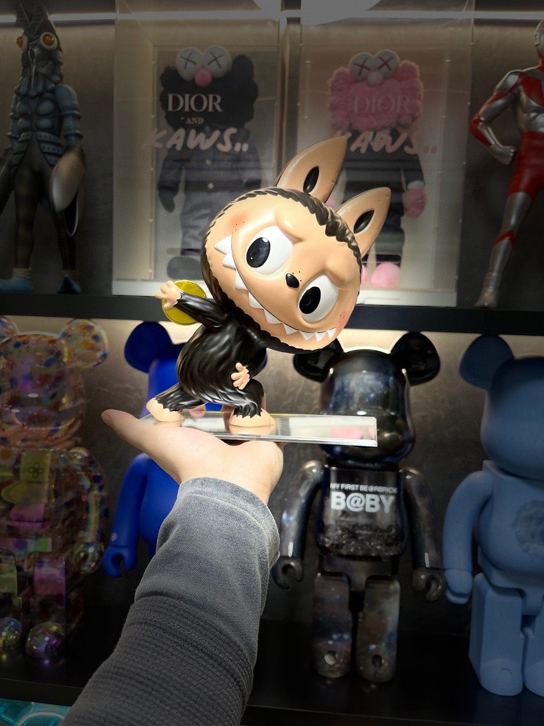 labubu掷铁饼潮流潮玩软装摆件雕塑卡通可爱