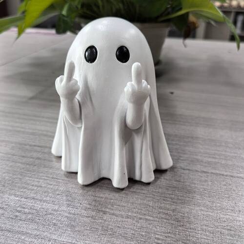 新款热卖middle finger Cute Ghost万圣节中指爱心幽灵摆件