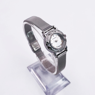 宝石花小巧精致雕花复古钢带简约纹路旗袍百搭网带手表女