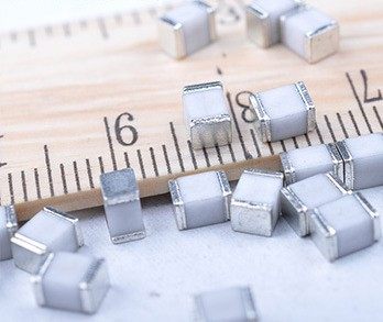 陶瓷气体放电管 防雷管 UN1812-400CSMD 4.5*3.2MM 4532 400V