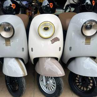 雅迪M10电动车外壳全车塑件配件原厂前围前泥板大灯方向柱仪表壳