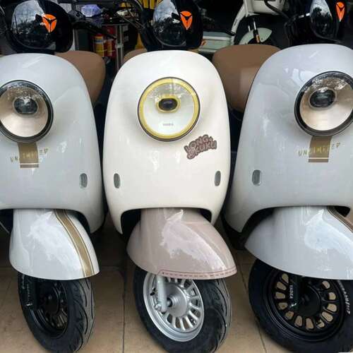 雅迪M10电动车外壳全车塑件配件原厂前围前泥板大灯方向柱仪表壳