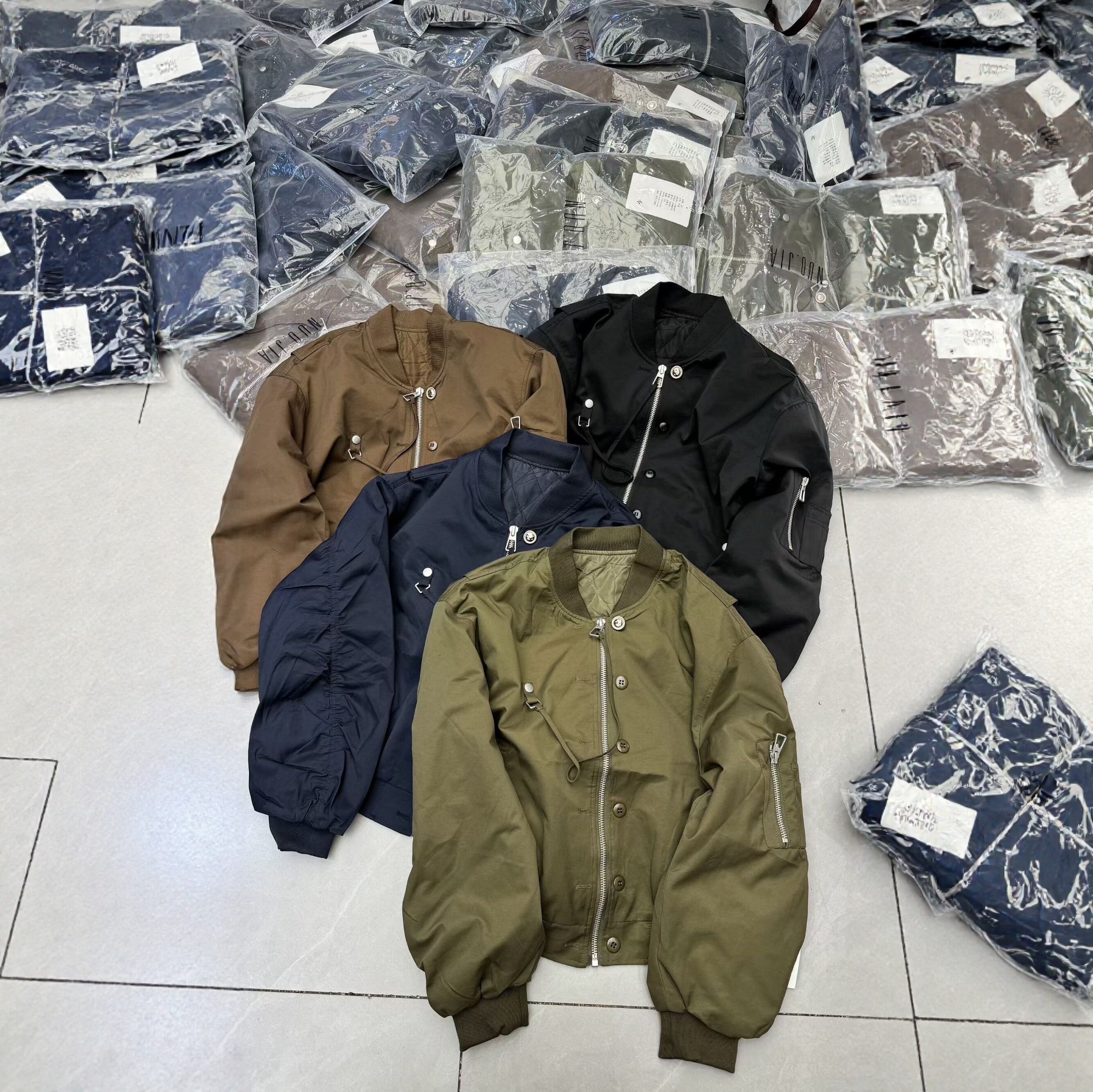 长袖外套女纯色棒球服拉链开衫设计感飘带减龄显瘦宽松休闲大版韩