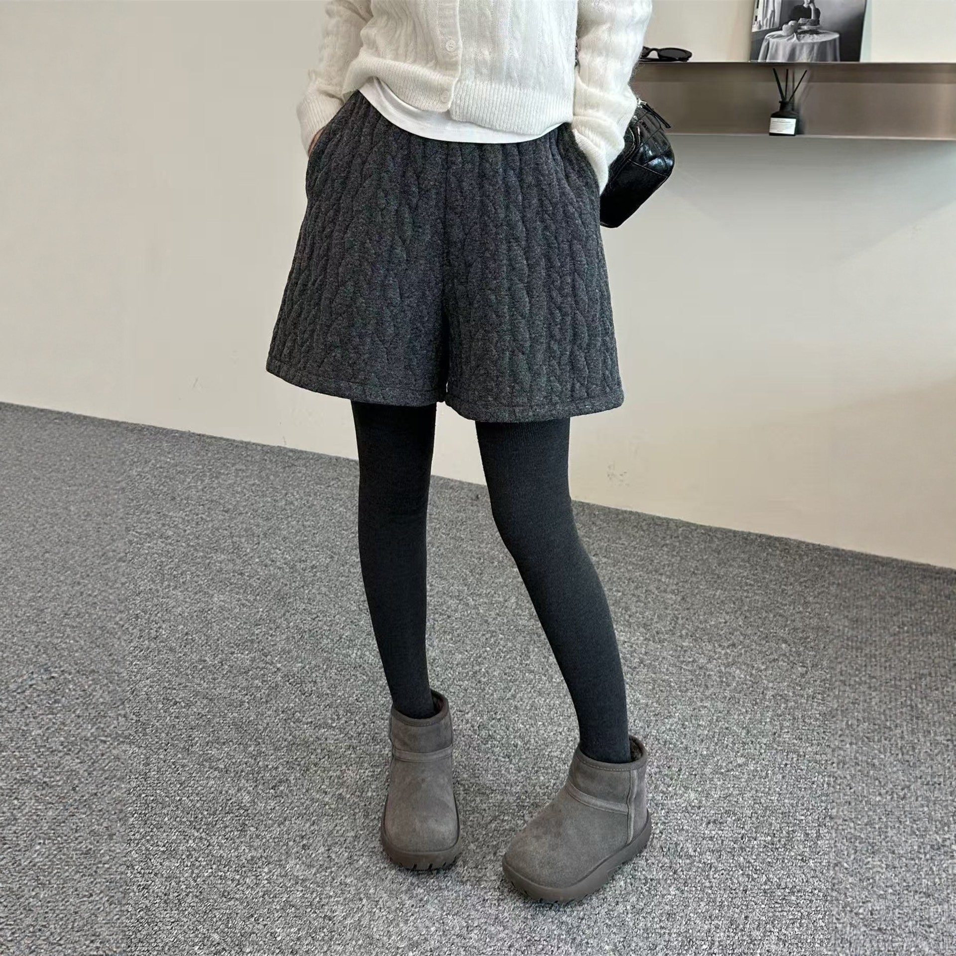 JNWZ正品欧洲站麻花纹压纹短裤女冬阔腿裤高腰显瘦打底裤纯色百搭