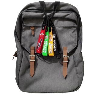 湖人周边篮球队徽登山扣勇士掘金篮网凯尔特人雄鹿学生包包挂件男