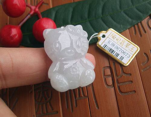 70673实物拍图 缅甸玉 天然A货翡翠玉hellokitty猫KT猫吊坠(大号)