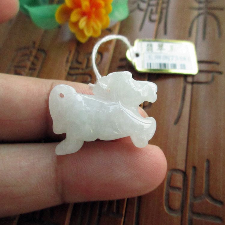 天然a货立体生肖马缅甸玉