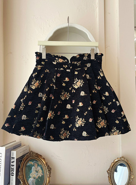 LHTE青青大码女装  法式宫廷风黑金刺绣高腰百褶小黑裙D5367