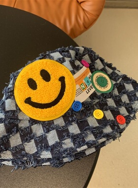 古德家笑脸格子蓝色牛仔渔夫帽贴布潮纽扣毛边破洞盆帽ins遮脸帽