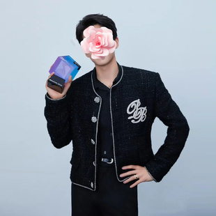 bling重工水钻钉珠徽章 镶边金线羊毛薄花呢外套 大颗纽扣