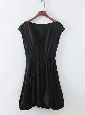 贝系列 夏季新款品牌女装库存折扣收腰显瘦黑色连衣裙F485A