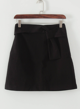 碧系列 夏季新款品牌女装库存折扣轻职风黑色半身裙F1885C