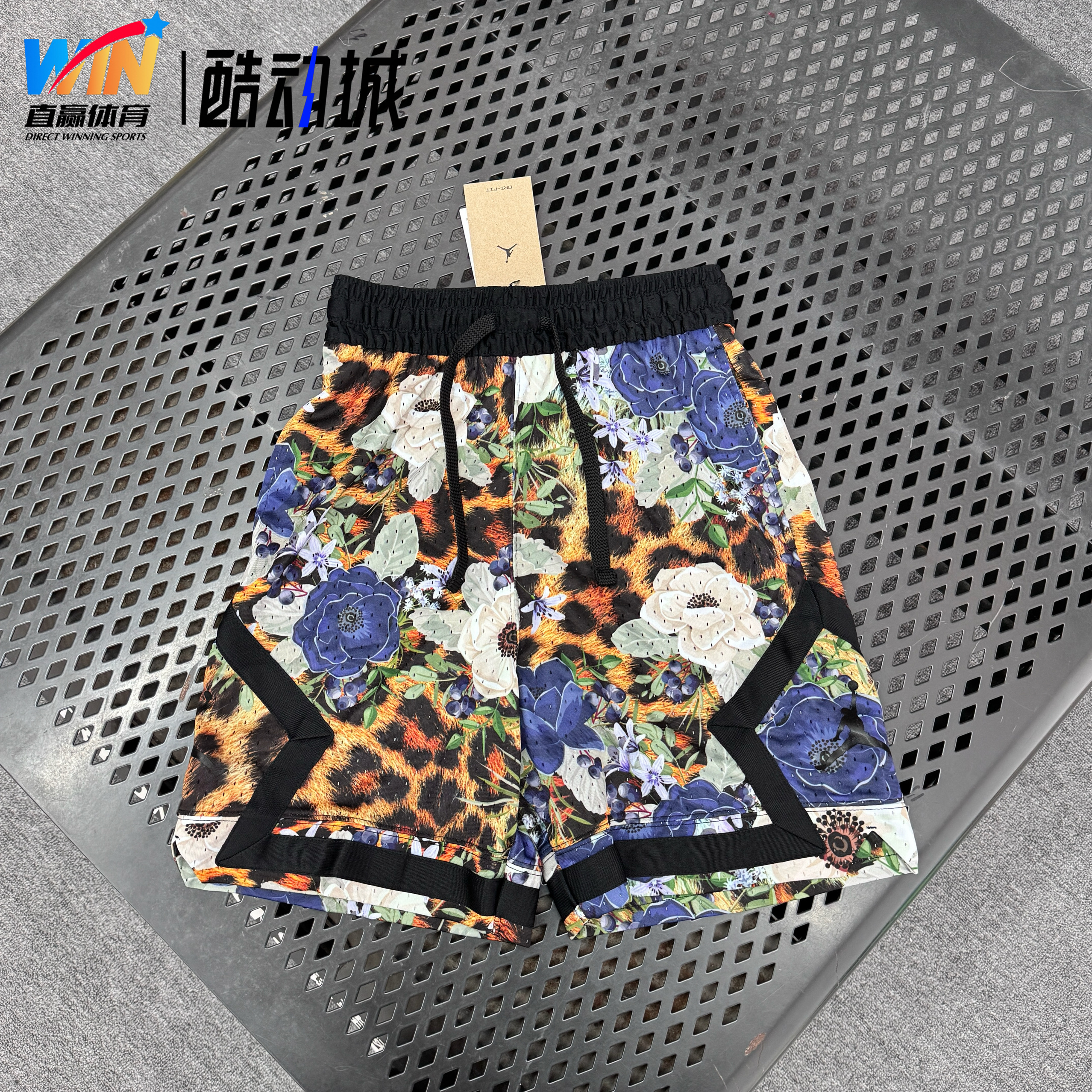 Nike/耐克JORDAN 春夏季新款豹纹男士运动系带篮球短裤FQ2946-457