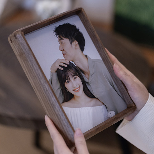 全家福实木高级感相框加洗照片送女友闺蜜情侣宝宝生活照摆台8寸