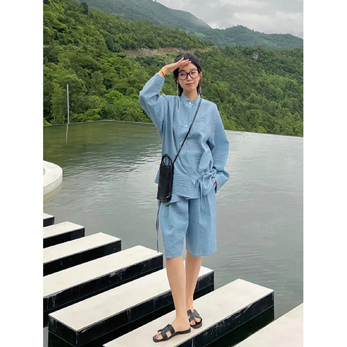 Le917宽松休闲单排扣长袖衬衣