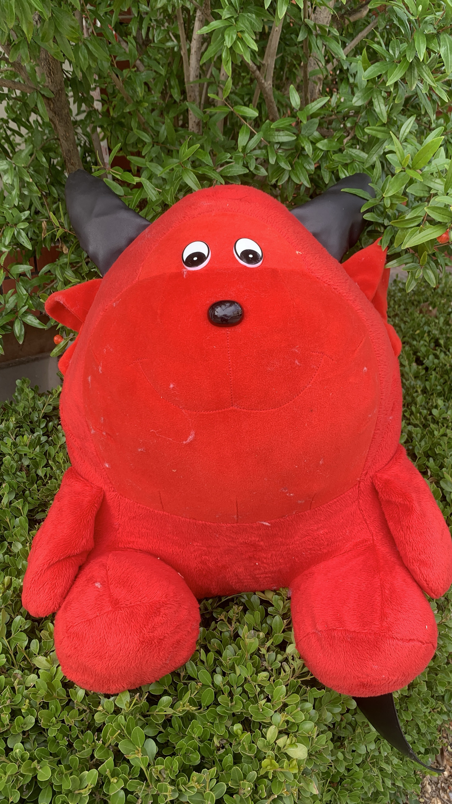250621孤品外贸出口原单老款大只红色牛牛公仔正版毛绒玩具高50CM