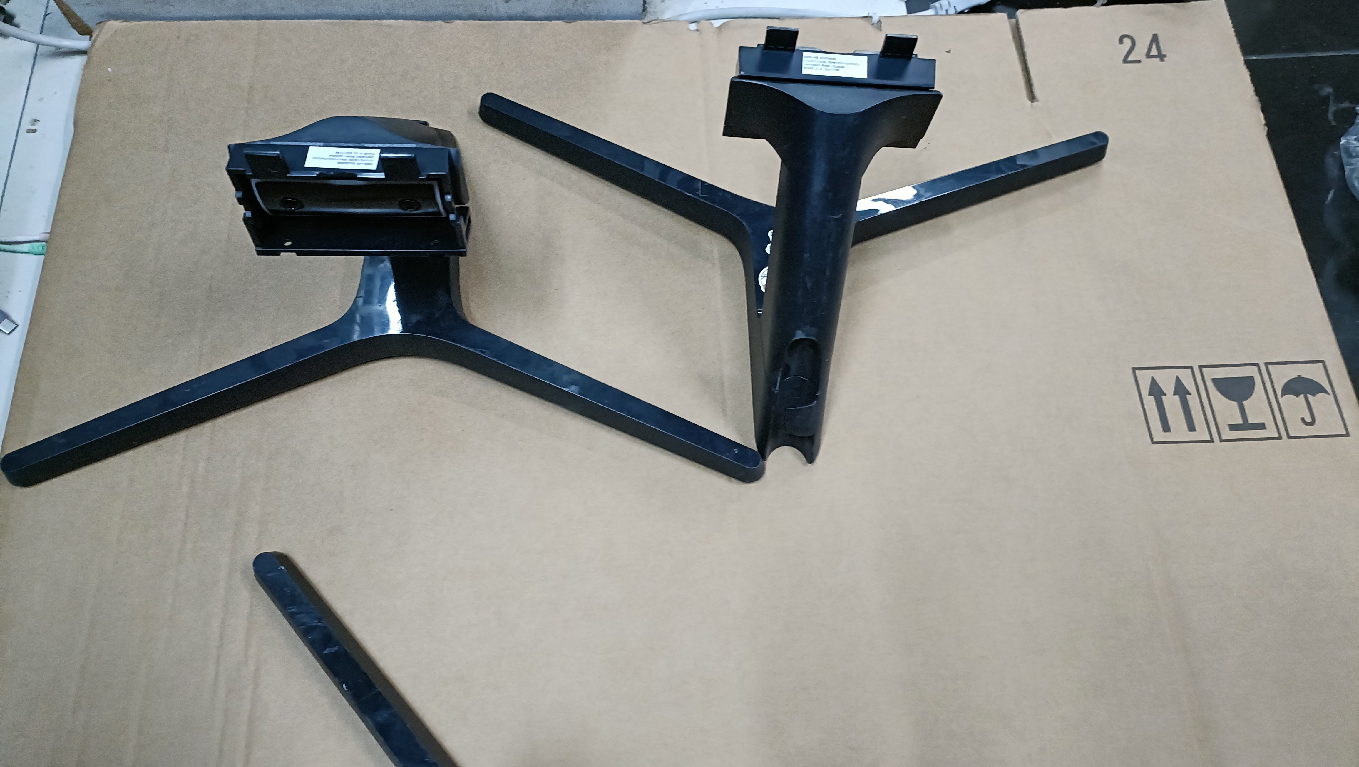 三星 S24R352F   底座支架，支架底座，多出来的,电脑硬件/显示器/电脑周边,显示器支架,淘宝优惠券,粉丝福利购,淘宝优惠卷