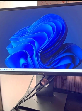 戴尔p2317h  p2417h 办公设计专用显示器，底座升降旋转，9成新