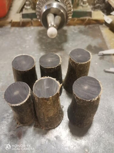 A35西藏黑牦牛角原料1.0-2.0cm手串手链原段料坯料