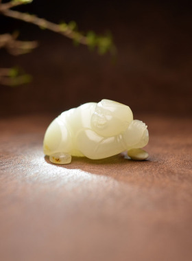 白玉籽料童子把件腰挂雅玩摆件