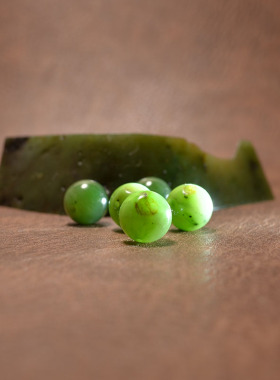 碧玉籽料圆珠子锁骨吊坠多宝配珠