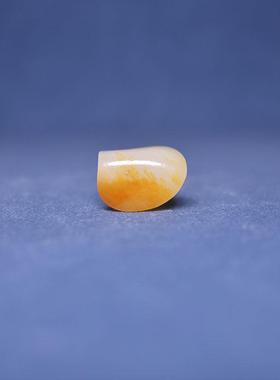 红皮白玉独籽料龟甲挂坠戒面手牌